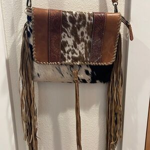 Myra Bag/purse with fringe leather & cowhide